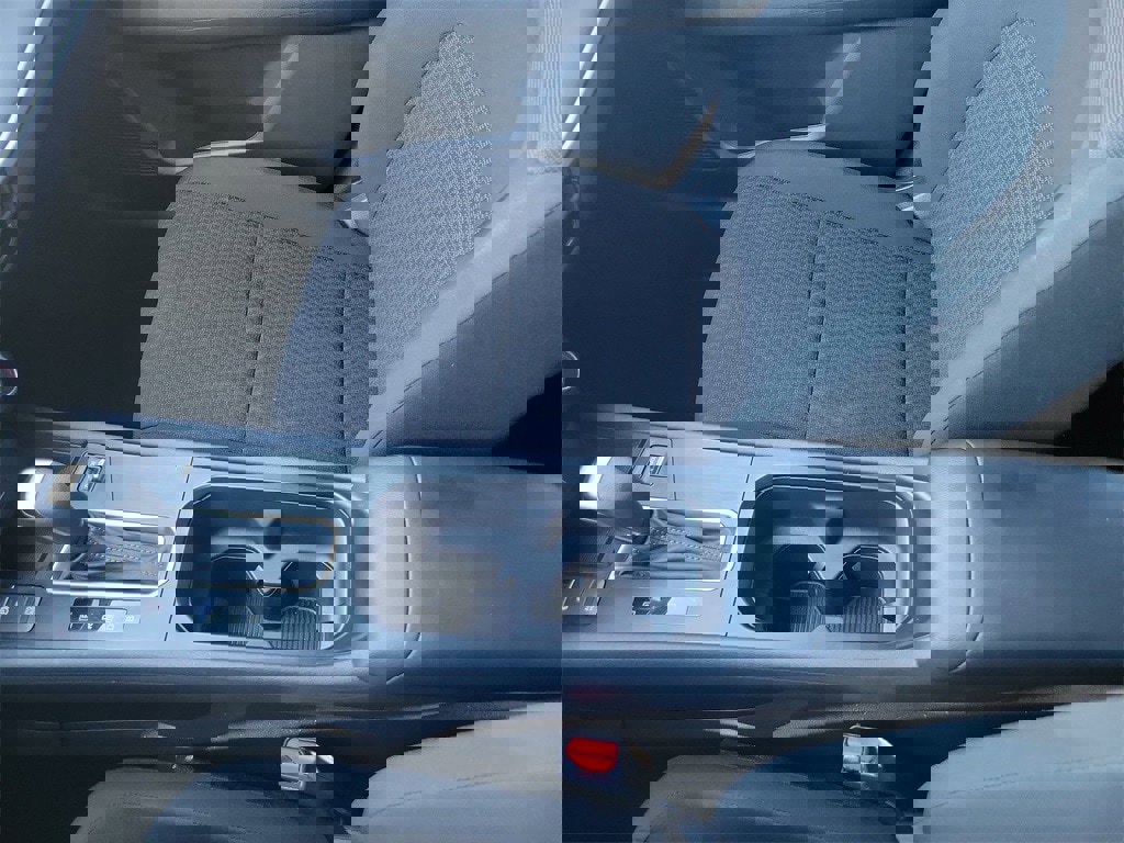 Used 2025 Nissan Kicks S image 22