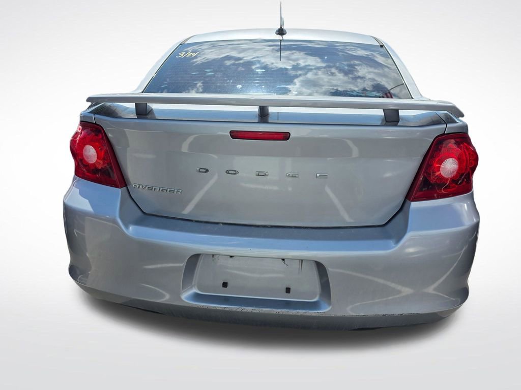 Used 2014 Dodge Avenger SE w/ Rallye Appearance Group FWD image 5