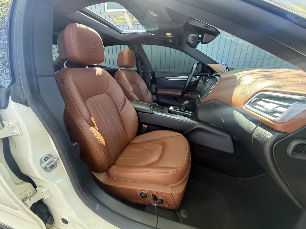 Used 2018 Maserati Ghibli image 12