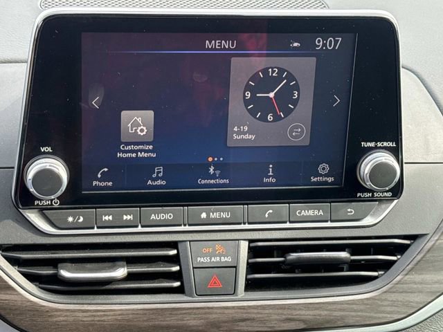 Used 2025 Nissan Altima 2.5 SV image 31