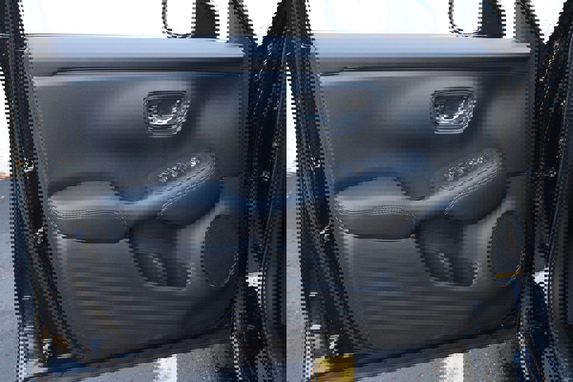 New 2026 Honda HR-V EX-L image 13