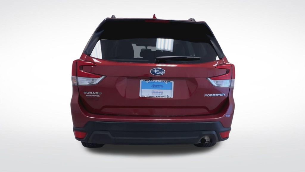 Used 2022 Subaru Forester Premium AWD/4WD image 7