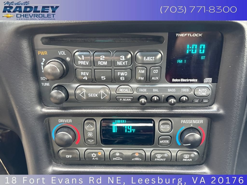 Used 2004 Chevrolet Corvette Convertible w/ Preferred Equipment Group RWD image 20