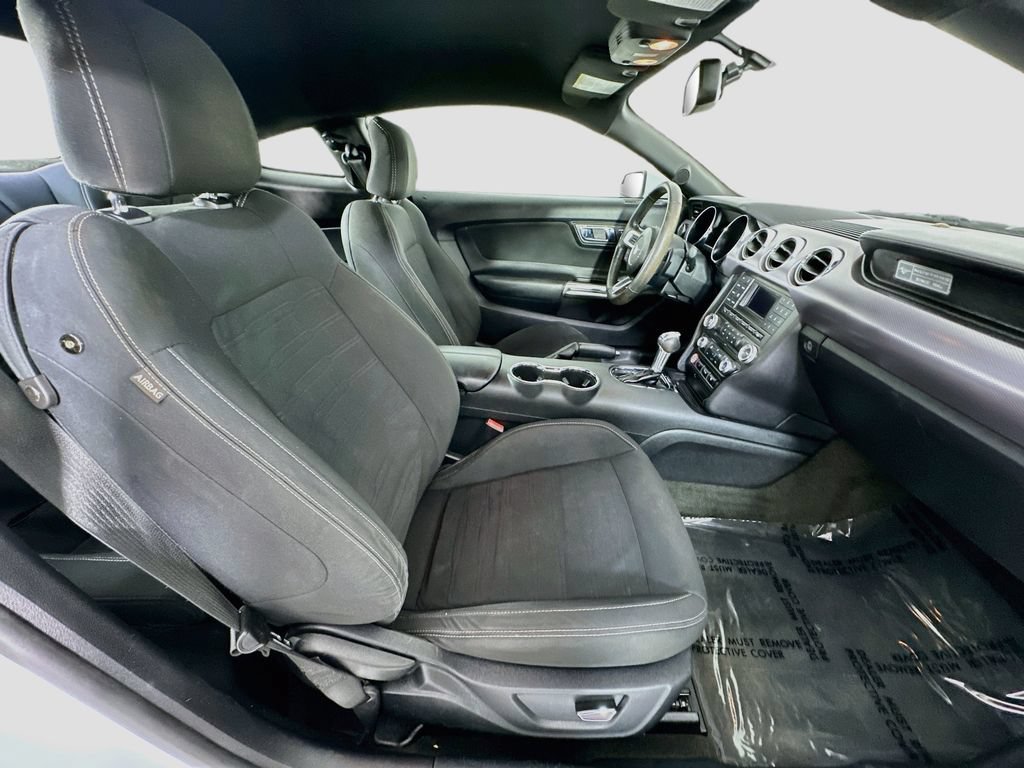 Used 2016 Ford Mustang Coupe RWD image 26