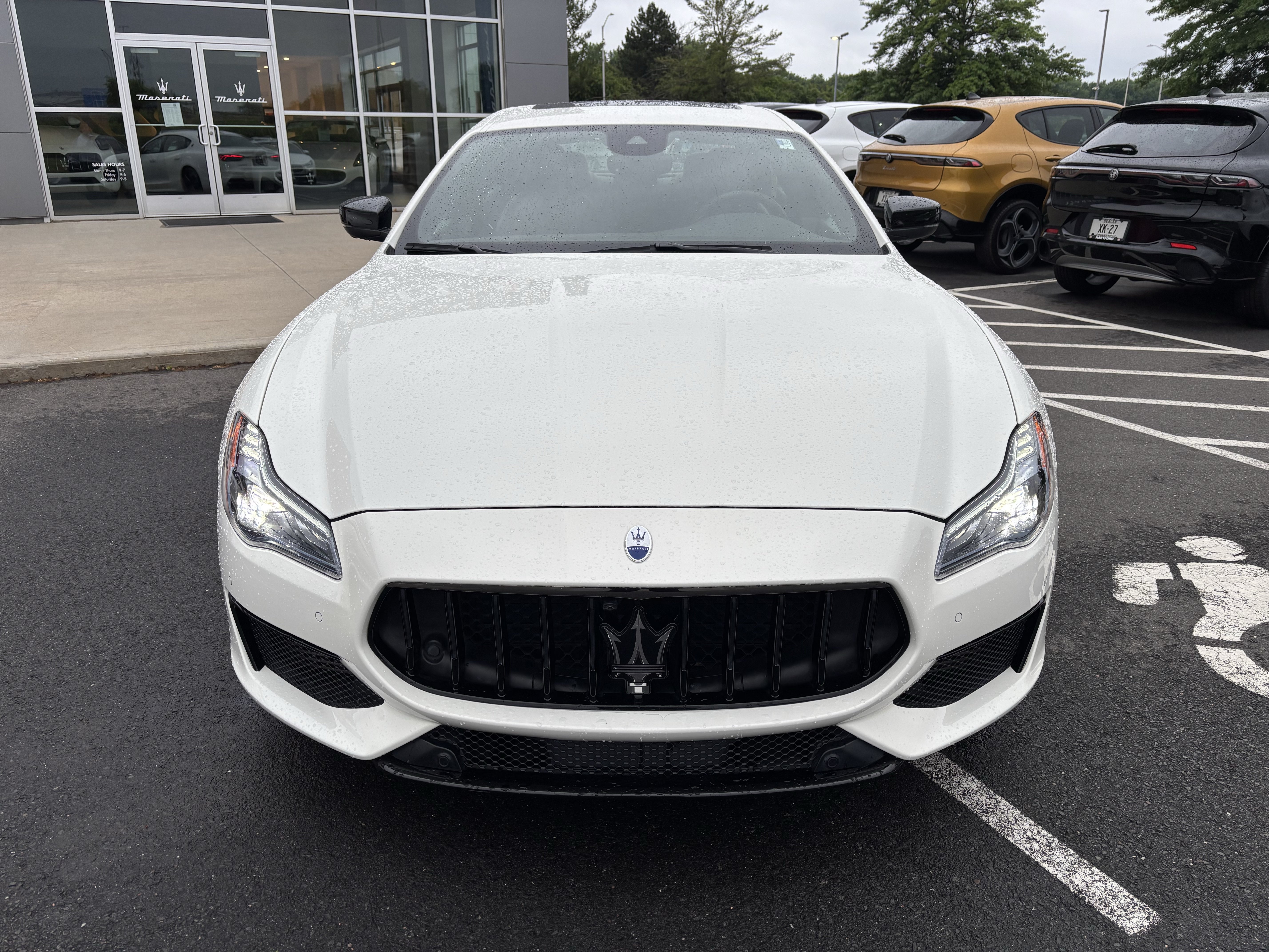 Used 2022 Maserati Quattroporte Modena RWD image 10