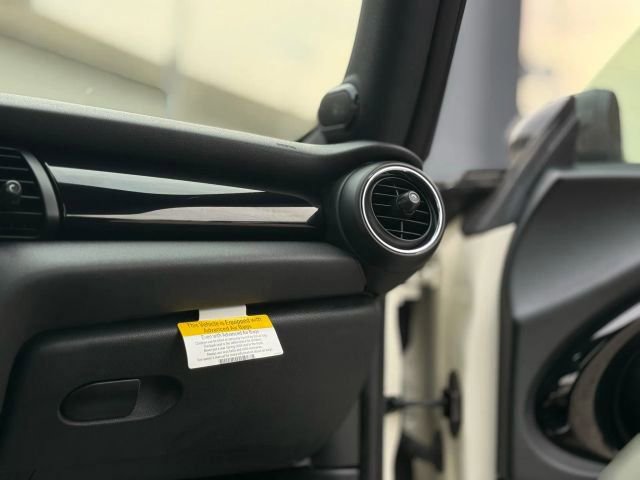 Used 2017 MINI Cooper 2-Door Hardtop image 20