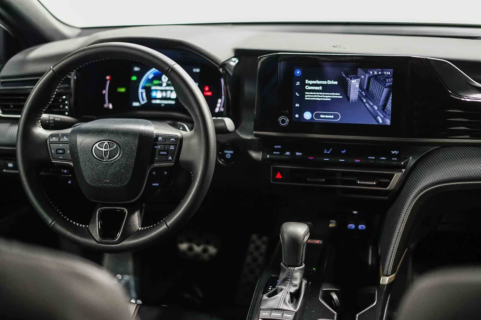 Used 2026 Toyota Camry SE FWD image 9