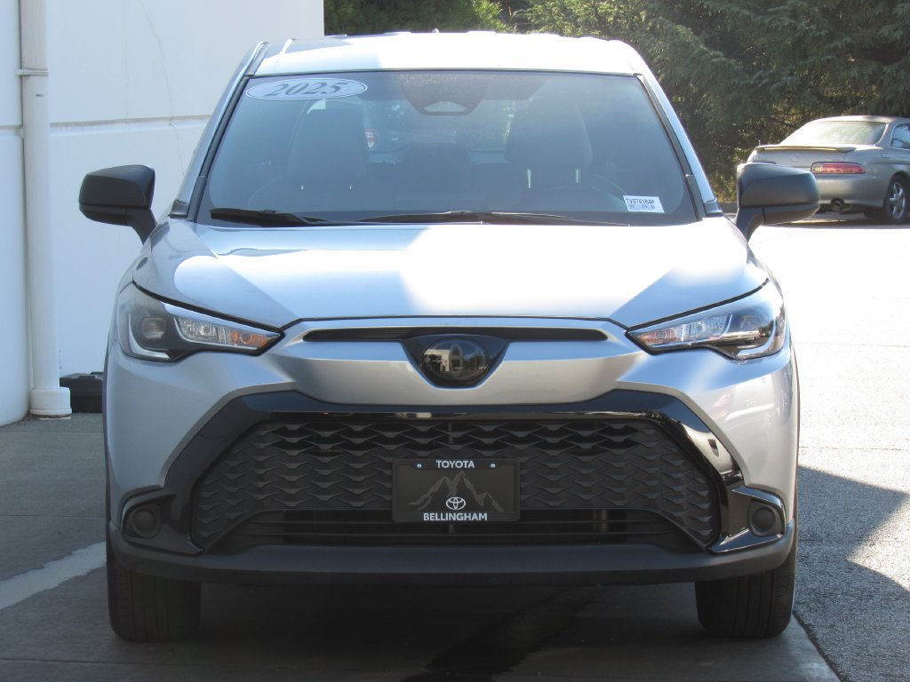 Certified 2025 Toyota Corolla Cross AWD Hybrid image 3