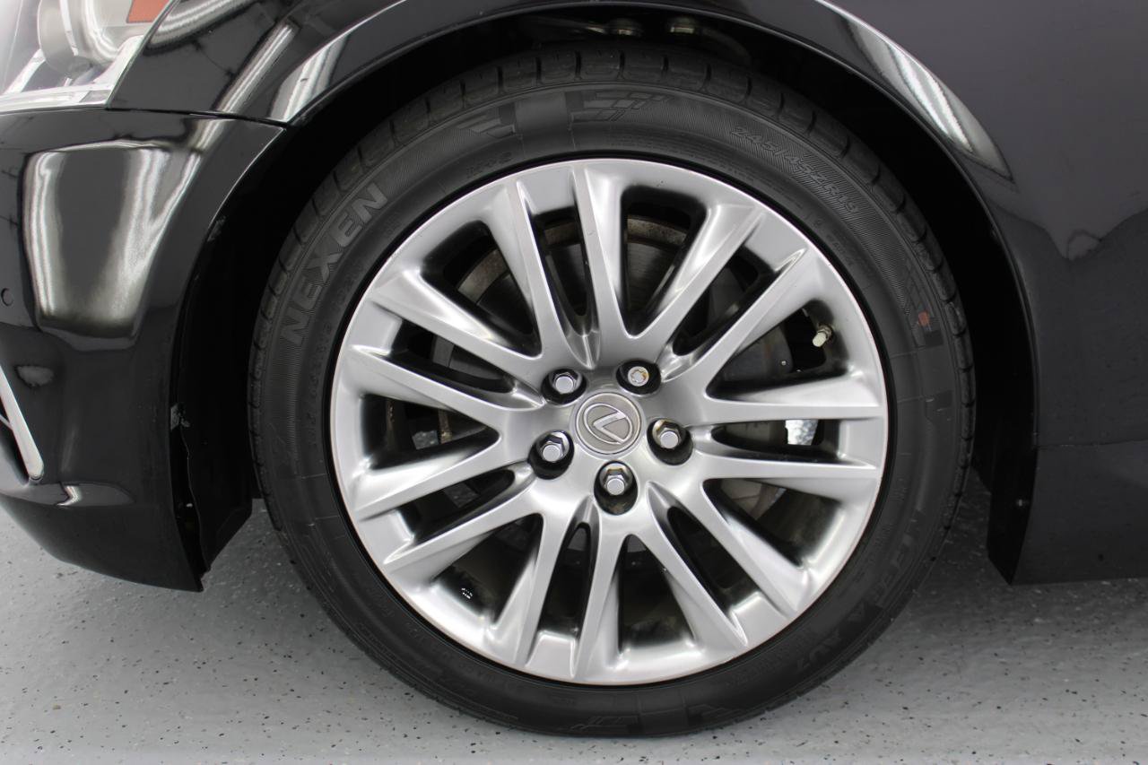 Used 2017 Lexus LS 460 w/ Comfort Package RWD image 82