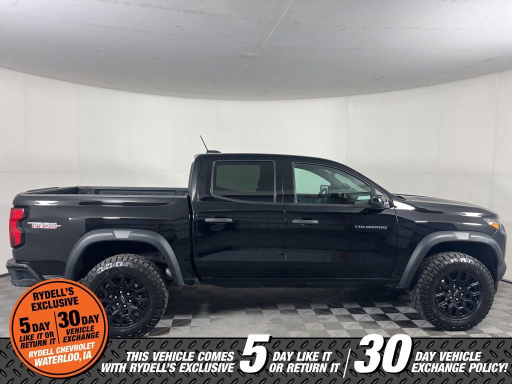 Certified 2023 Chevrolet Colorado Trail Boss w/ Technology Package AWD/4WD image 3