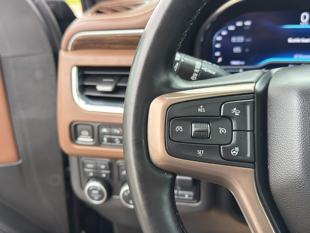 Used 2023 Chevrolet Suburban High Country AWD/4WD image 35