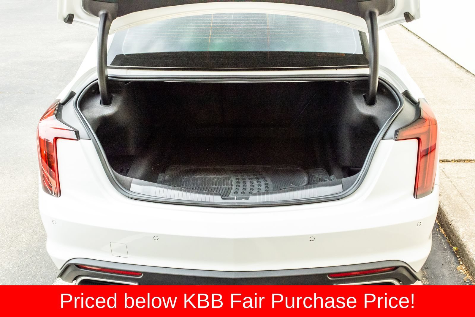 Used 2022 Cadillac CT5 Luxury RWD image 18