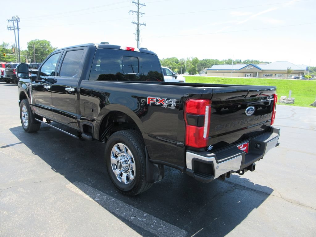 Used 2025 Ford F350 Lariat w/ Lariat Ultimate Package AWD/4WD image 9
