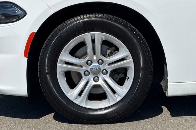 Used 2018 Dodge Charger SXT RWD image 24
