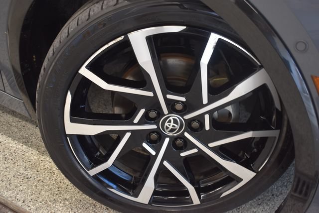 Used 2024 Toyota Prius Prime Premium w/ Advanced Technology Package FWD image 26