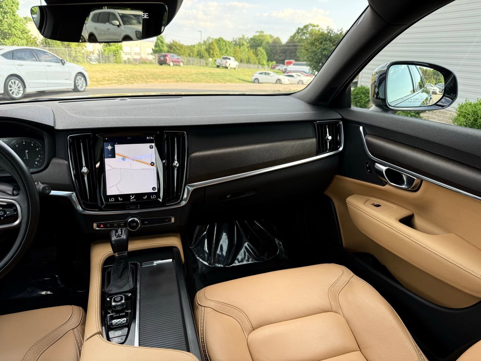 Used 2018 Volvo V90 T5 Cross Country w/ Convenience Package image 31
