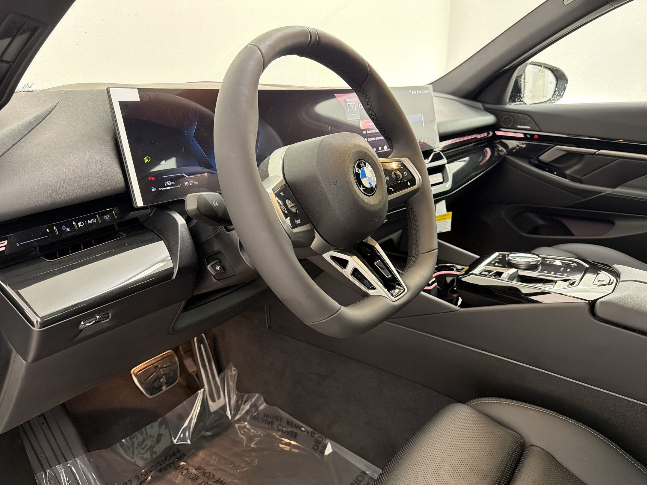 New 2026 BMW 530i w/ M Sport Package RWD image 4