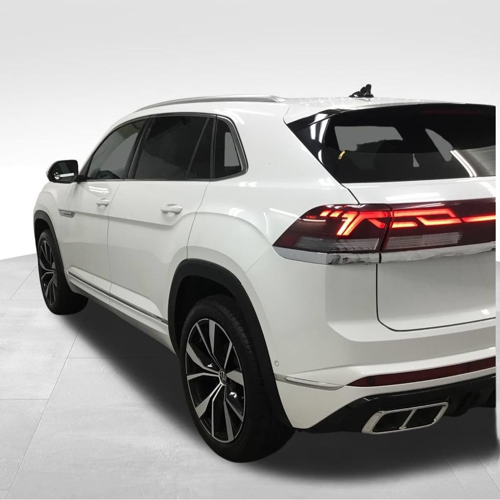 Used 2024 Volkswagen Atlas Cross Sport SEL Premium R-Line AWD/4WD image 33