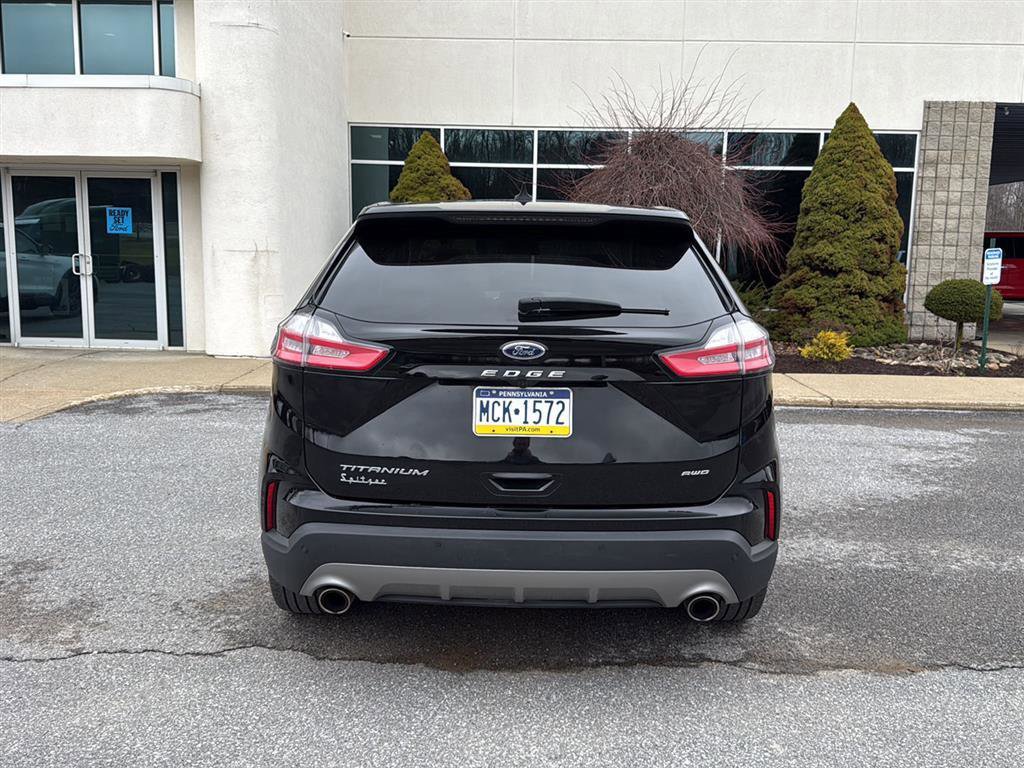 Used 2023 Ford Edge Titanium image 6