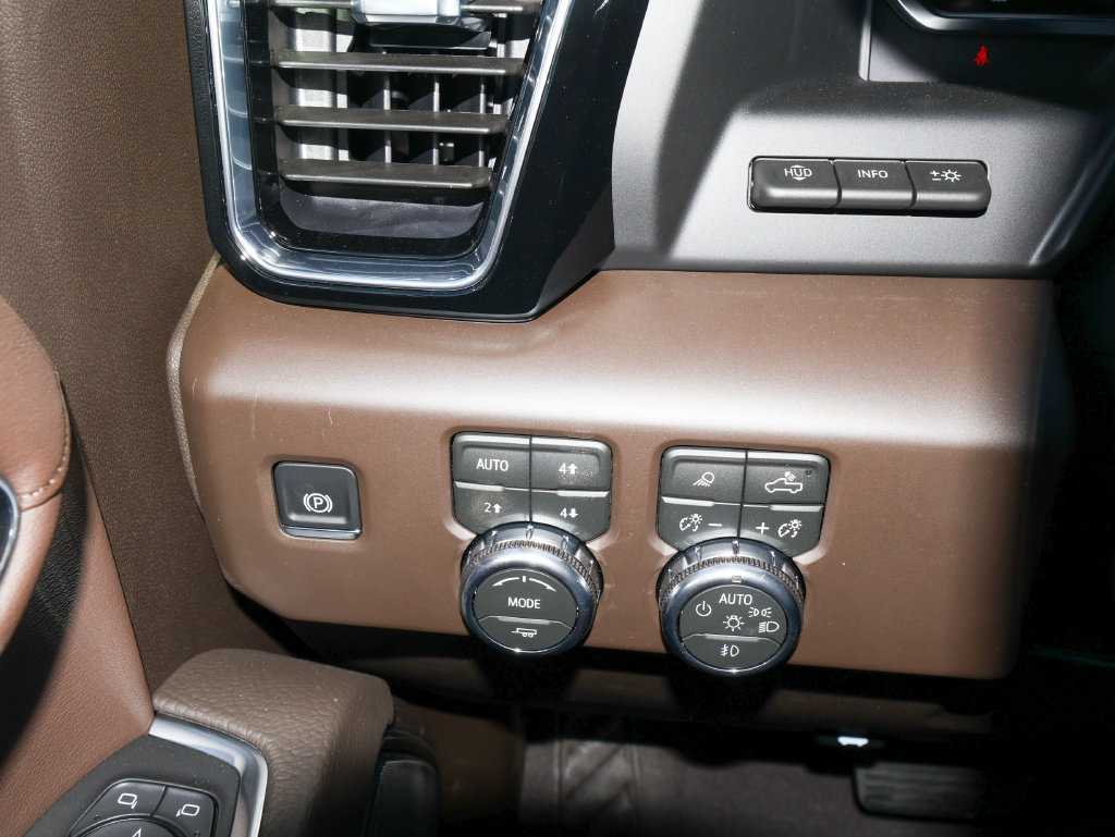 New 2026 GMC Sierra 1500 Denali w/ Denali Reserve Package AWD/4WD image 27