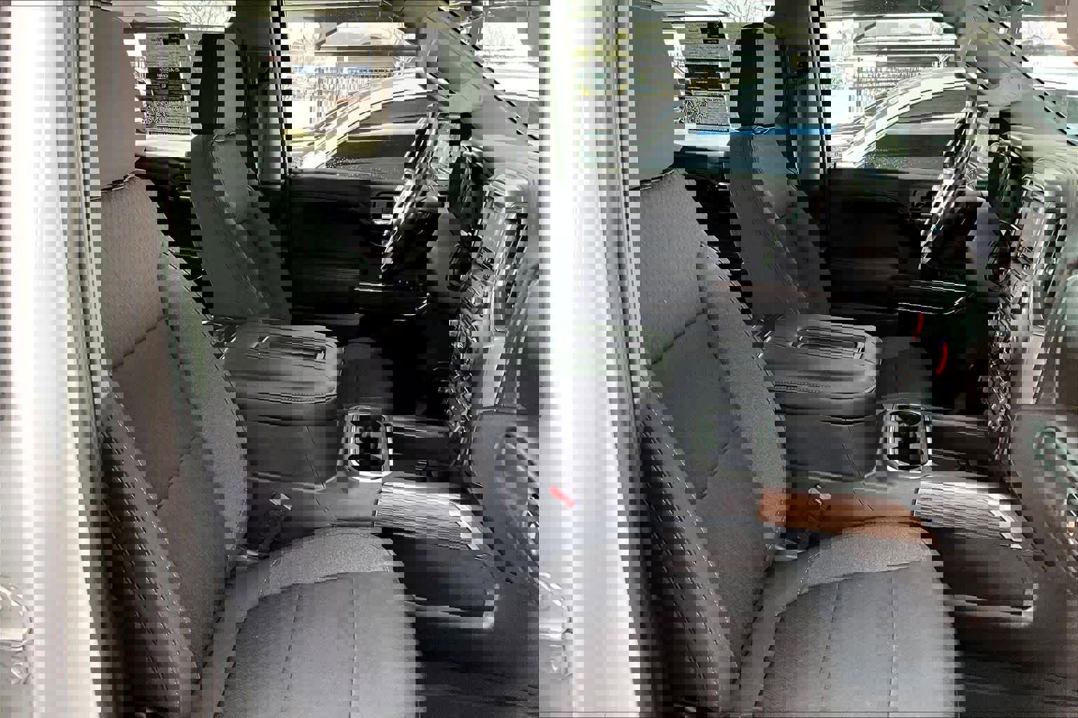 Used 2019 Chevrolet Silverado 1500 LT Trail Boss image 9