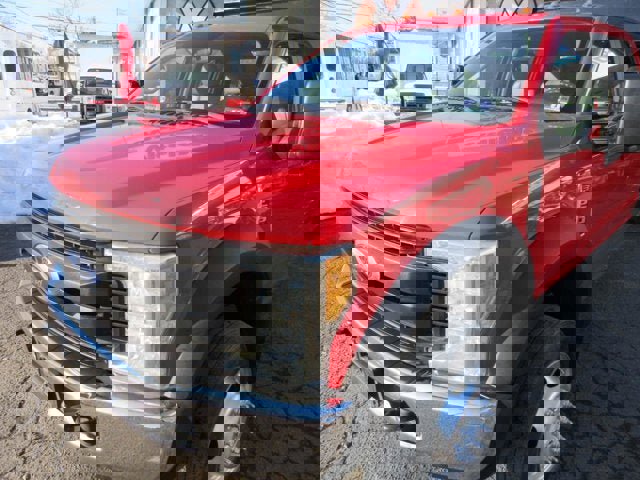 Used 2017 Ford F550 2WD Crew Cab Super Duty image 40