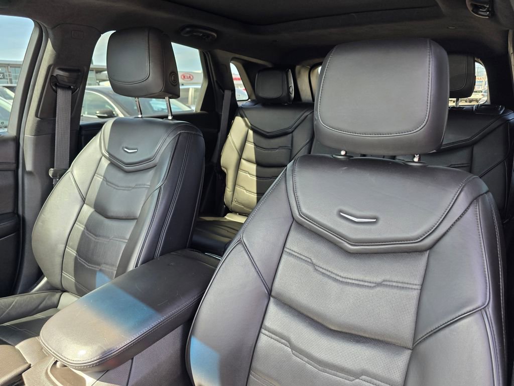 Used 2018 Cadillac XT5 Platinum w/ Driver Assist Package image 22