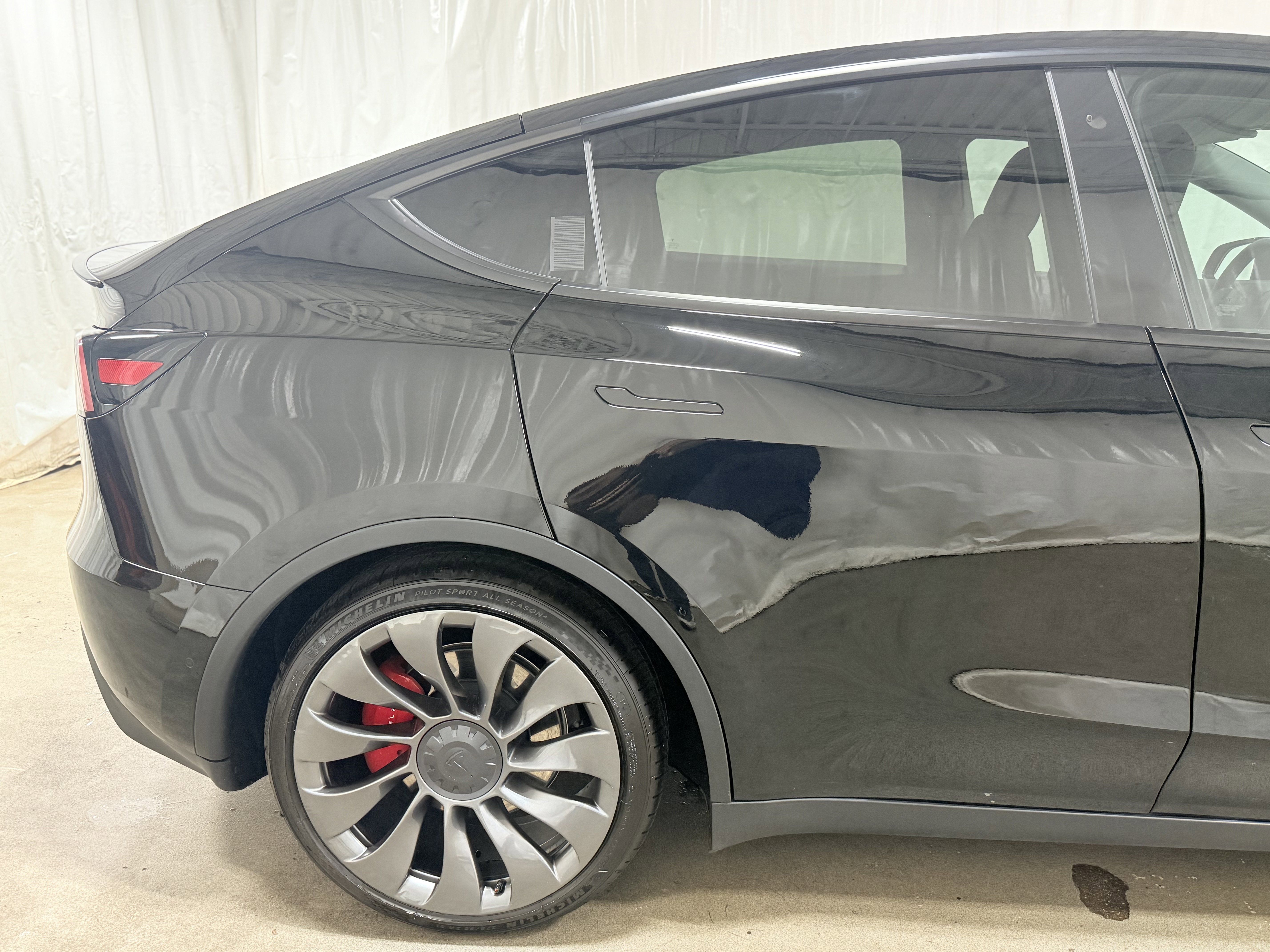 Used 2020 Tesla Model Y Performance image 10