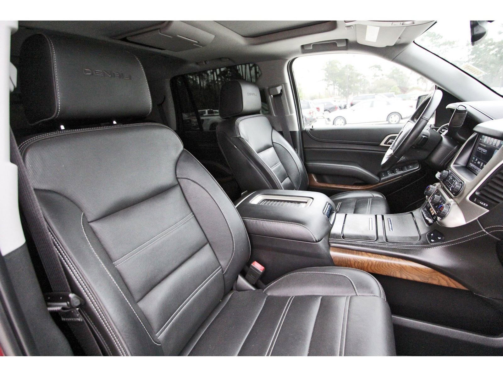 Used 2020 GMC Yukon Denali w/ Denali Ultimate Package image 27