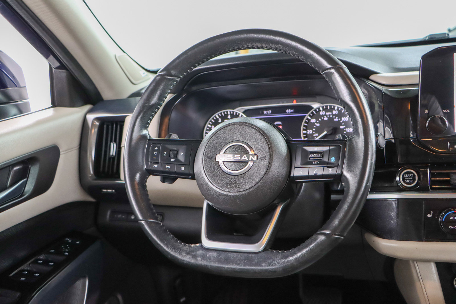 Used 2022 Nissan Pathfinder SL w/ SL Premium Package image 12