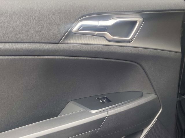 New 2026 Kia Sportage LX FWD image 13