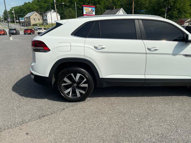 Used 2022 Volkswagen Atlas Cross Sport SE AWD/4WD image 8