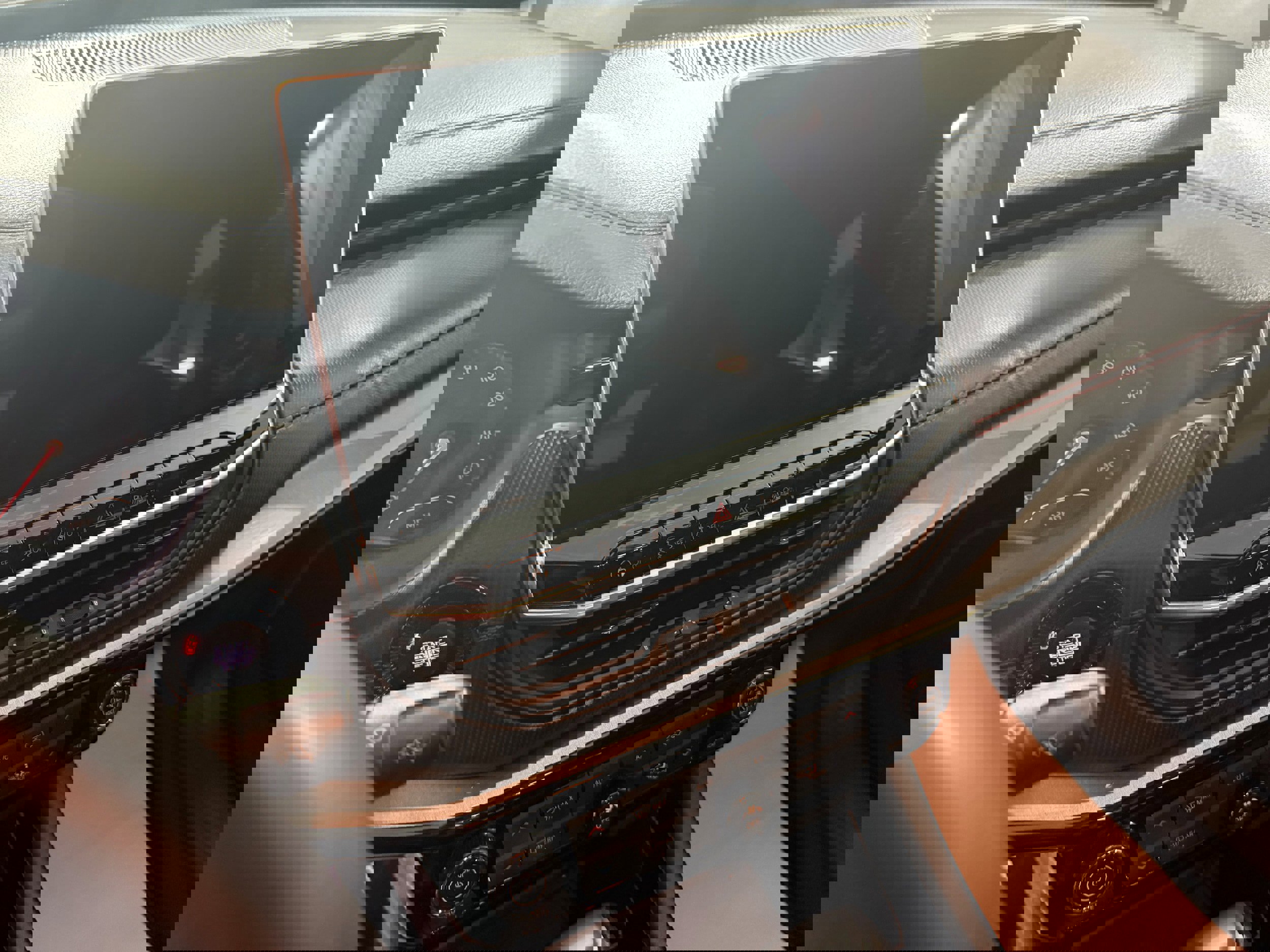 Used 2024 Jeep Compass Trailhawk image 13