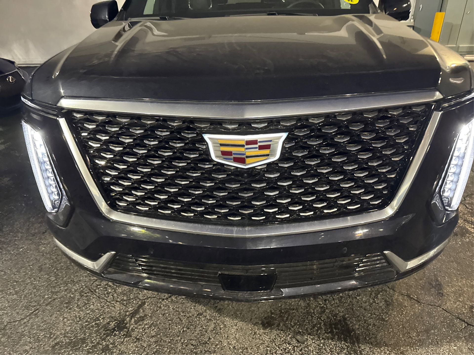 Used 2025 Cadillac Escalade Premium Luxury image 13