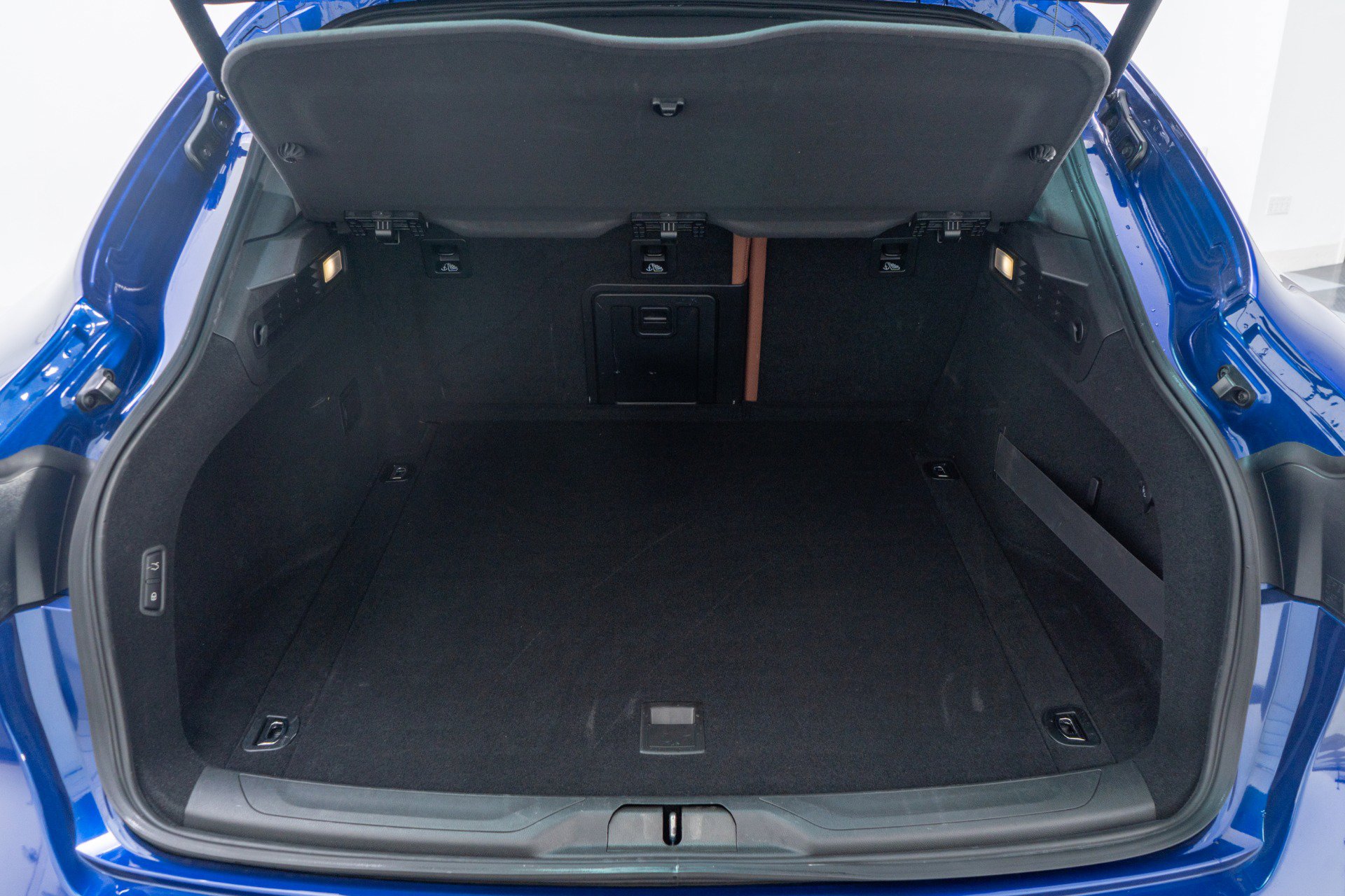 Used 2022 Maserati Levante GT image 19