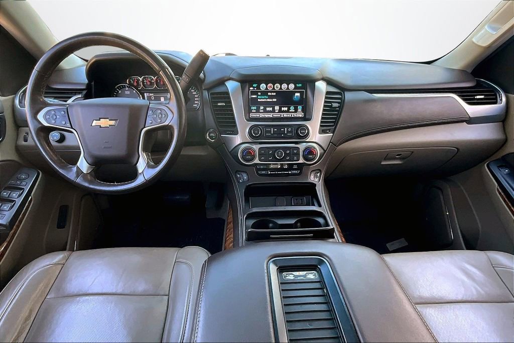 Used 2020 Chevrolet Suburban Premier image 7