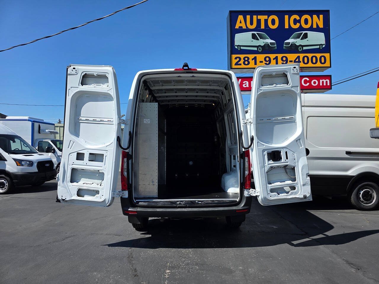 Used 2020 Mercedes-Benz Sprinter 2500 image 13