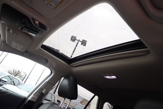 Used 2024 Subaru Outback Onyx Edition image 3