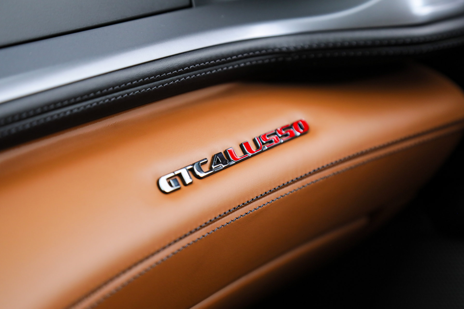 Certified 2018 Ferrari GTC4Lusso image 31