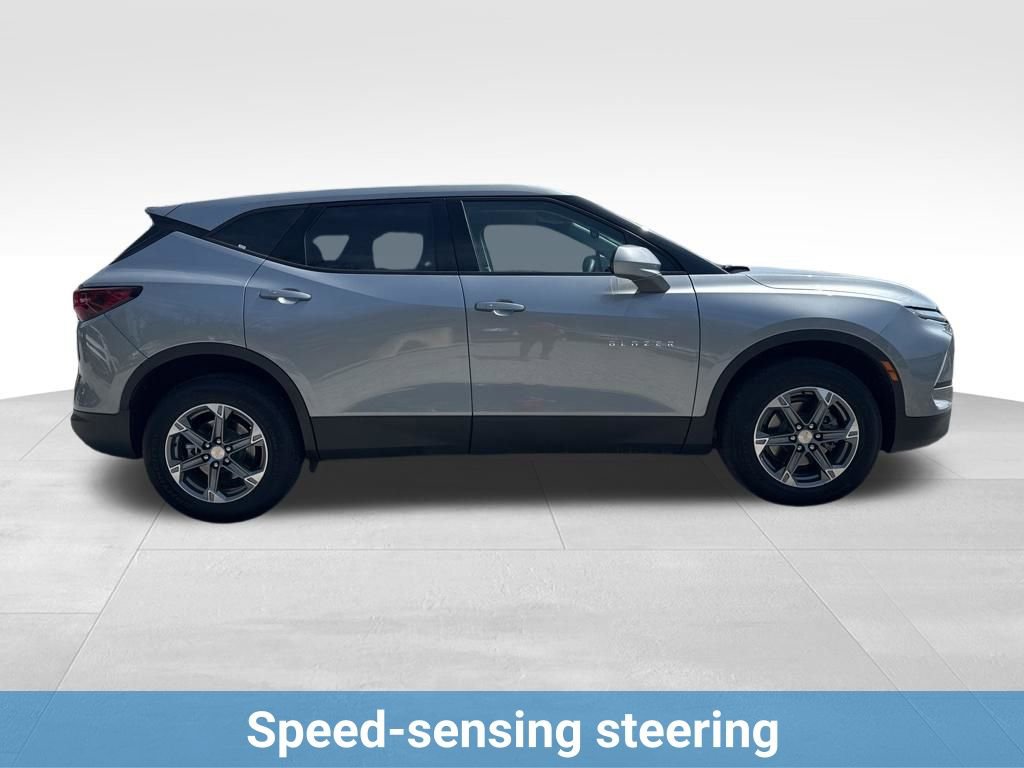 Used 2025 Chevrolet Blazer LT image 10