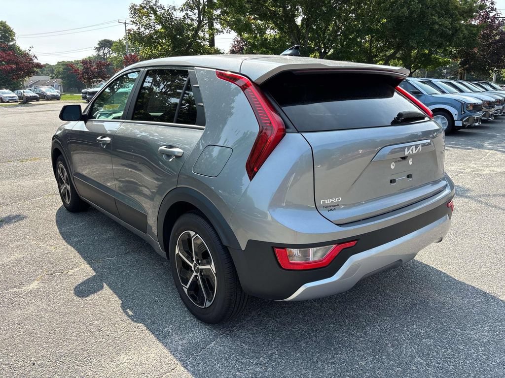 Certified 2023 Kia Niro LX FWD image 5