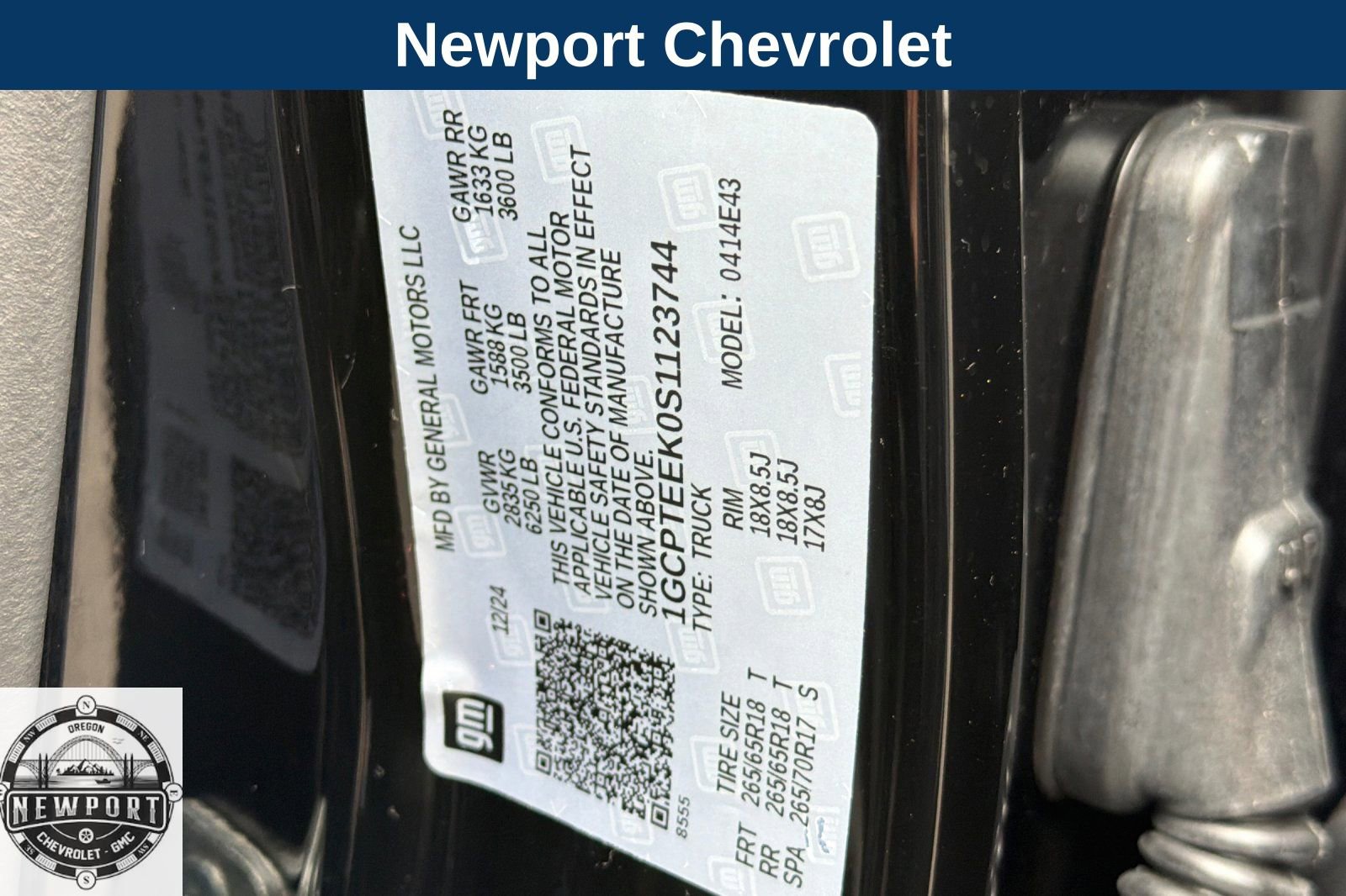 Used 2025 Chevrolet Colorado Trail Boss AWD/4WD image 30