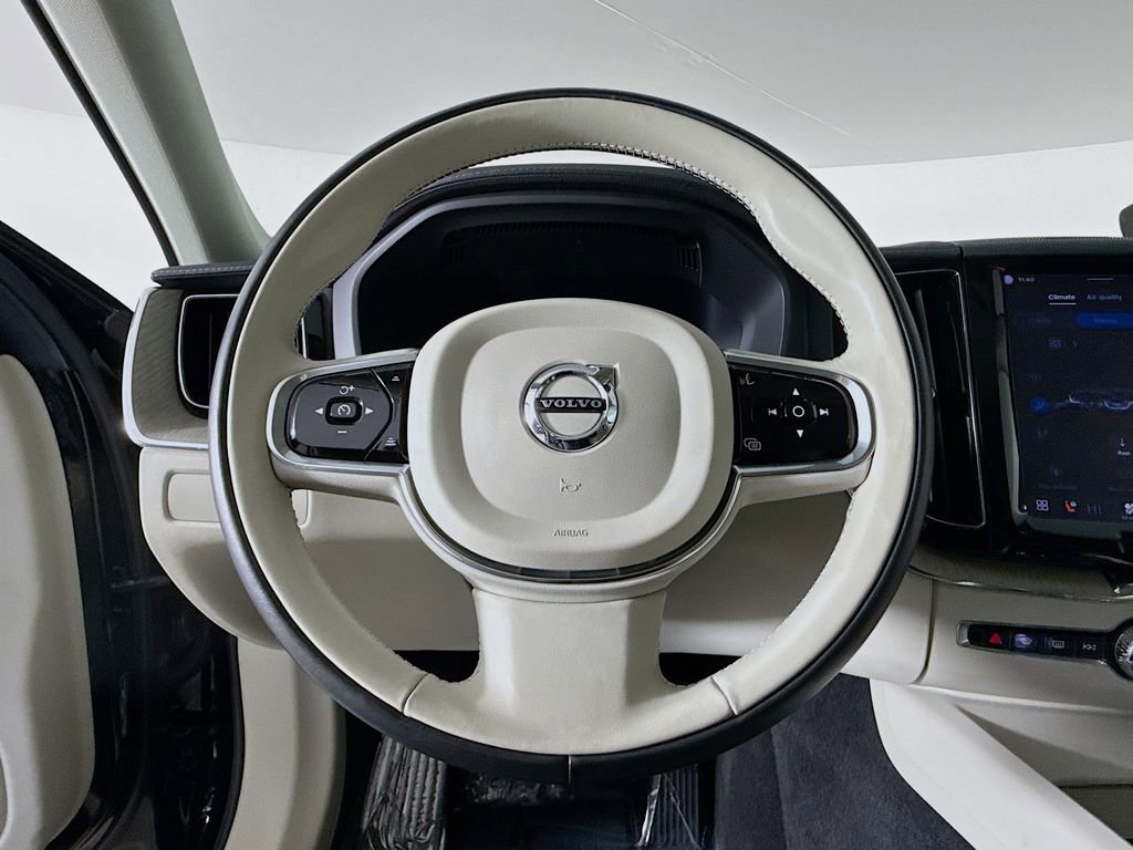 Used 2023 Volvo XC60 B5 Ultimate w/ Climate Package image 11