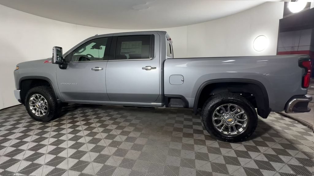 New 2026 Chevrolet Silverado 2500 LTZ w/ LTZ Convenience Package AWD/4WD image 7