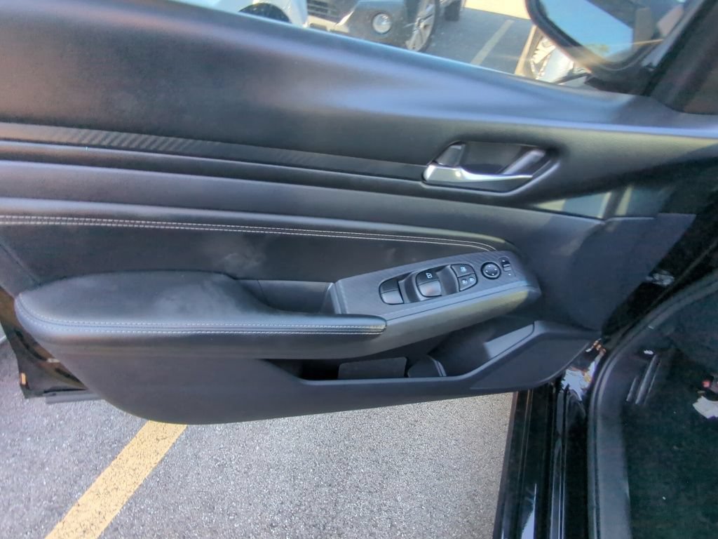 Used 2019 Nissan Altima 2.5 S FWD image 8