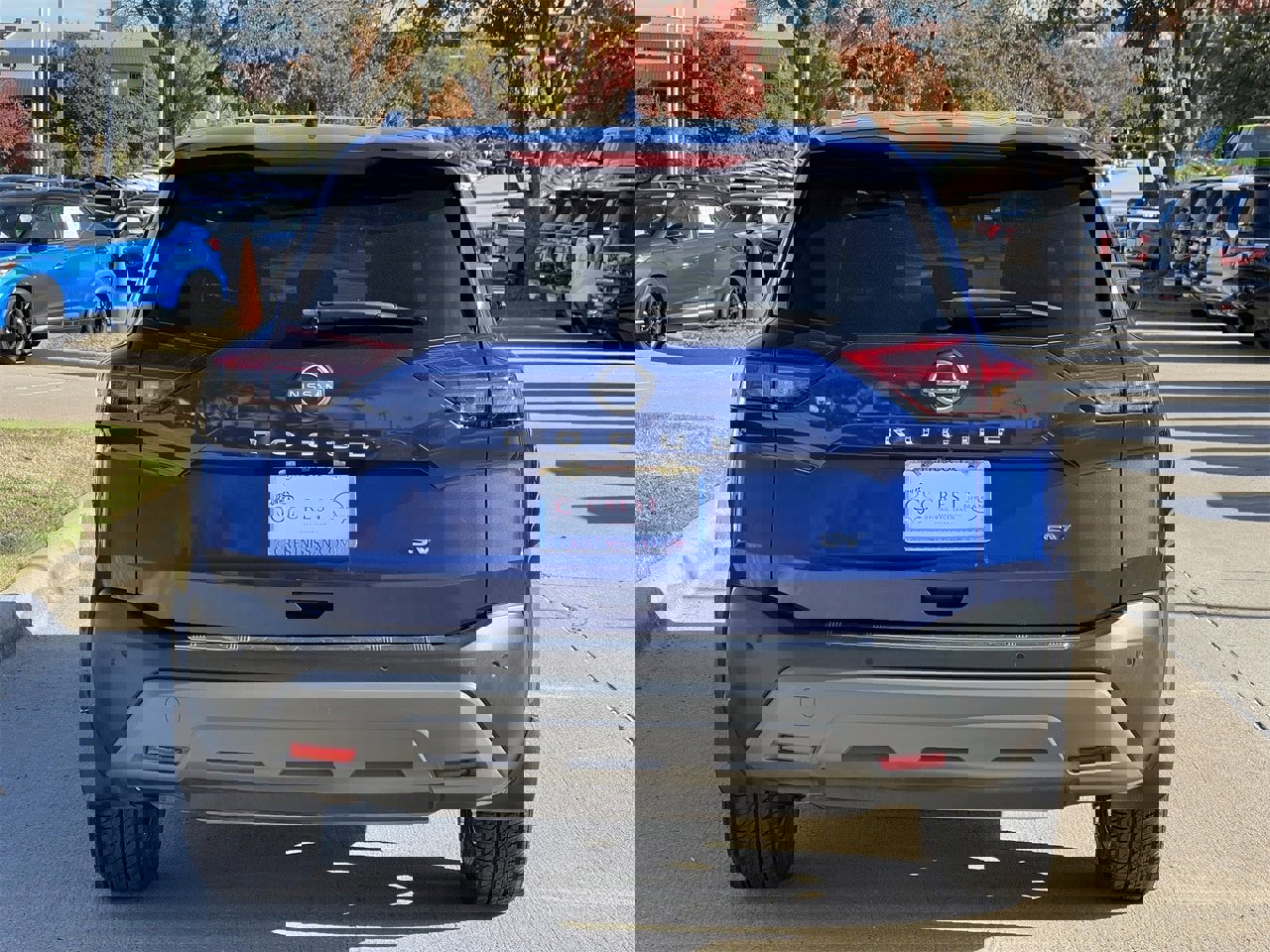 Certified 2023 Nissan Rogue SV w/ SV Premium Package image 5