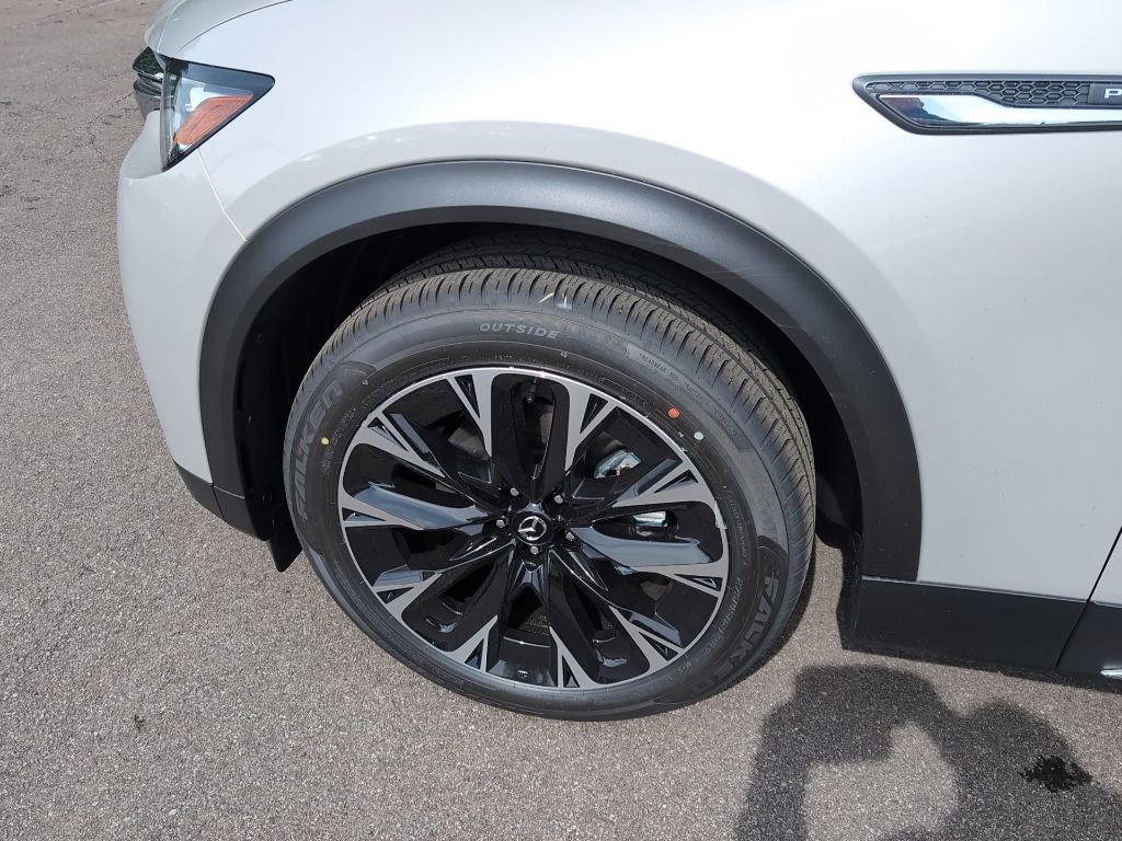 New 2026 MAZDA CX-90 Plug-In Hybrid w/ Premium Plus AWD/4WD image 15