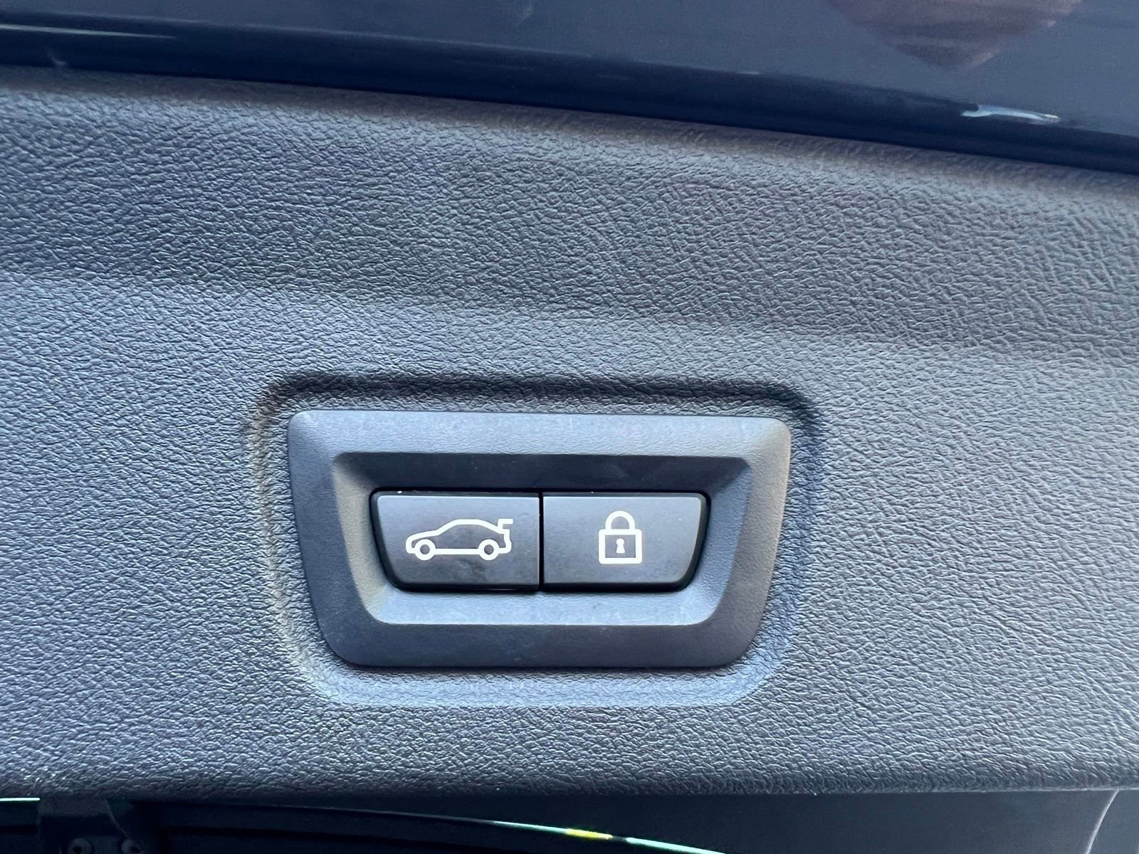 Used 2023 BMW i4 eDrive35 image 25