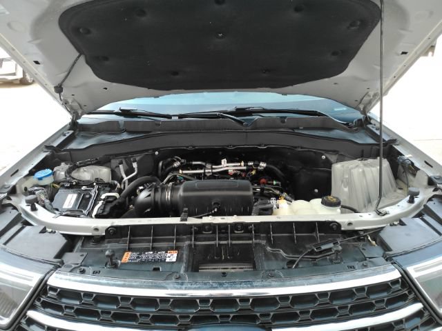 Used 2023 Ford Explorer XLT w/ Equipment Group 202A RWD image 52