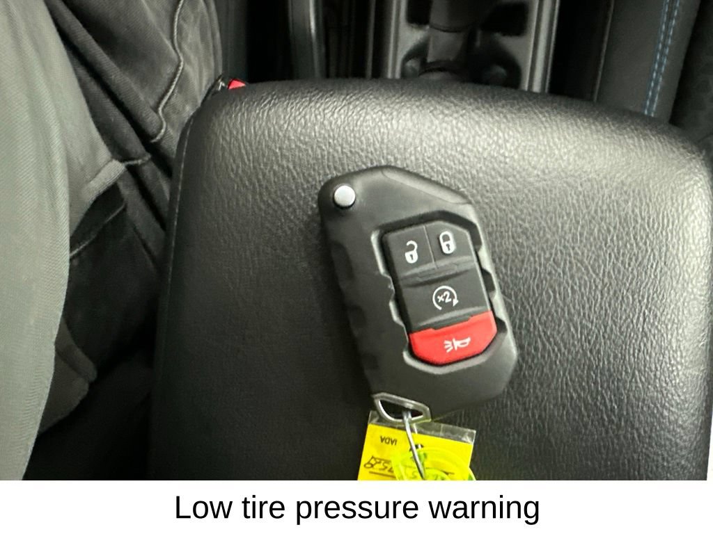 Used 2025 Jeep Wrangler Unlimited Rubicon 4xe w/ Safety Group AWD/4WD image 37